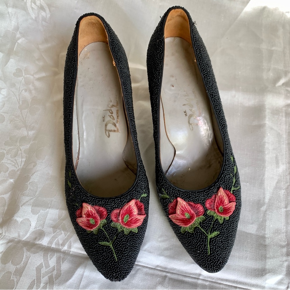 Vintage Black Beaded Shoes Heels Embroidered Roses 50’s 60’s